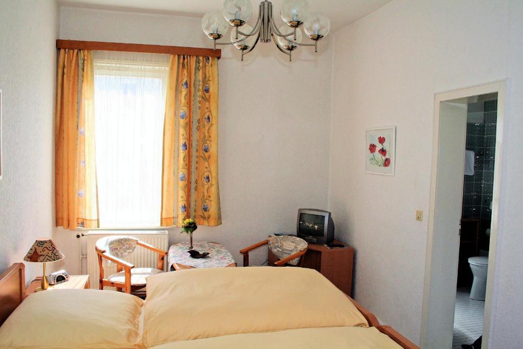 Hotel Fernblick Бад Харцбург Стая снимка